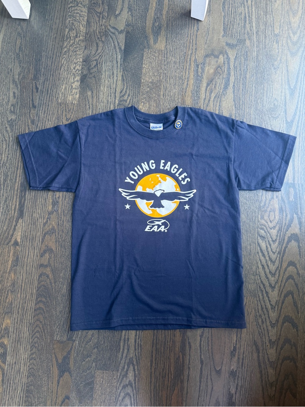 EAA Young Eagles Navy Graphic Tee & Lapel Pin Aviation Fly Kids /Youth Sz Medium